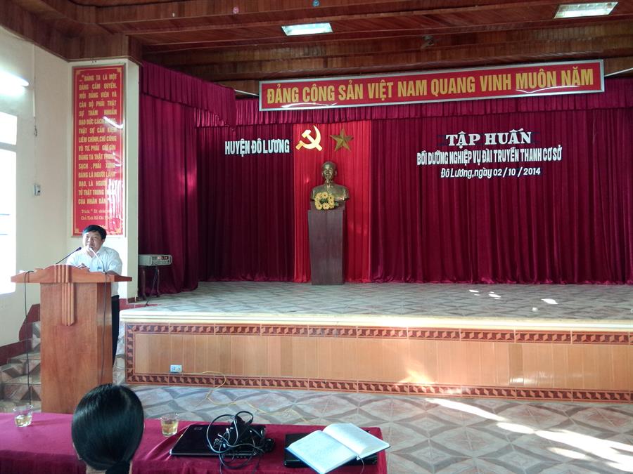   Ông Nguyễn Minh Hạnh – Phó Chủ tịch UBND huyện Đô Lương phát biểu khai mạc OkVip hoạt động