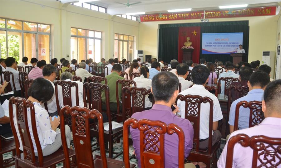 Toàn cảnh Hội nghị.