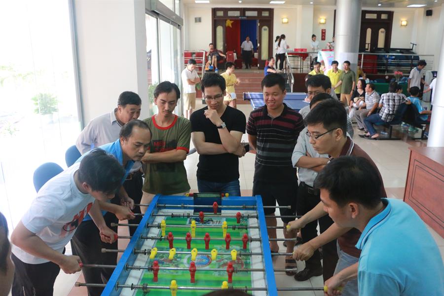 Các trận đấu bi lắc luôn sôi động
