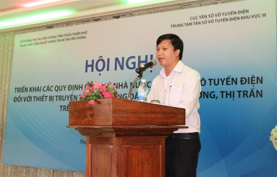 Báo cáo viên trình bày tại OkVip hoạt động