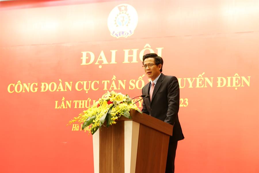 Chủ tịch Công đoàn Okviphoatdong88 VTĐ Lê Văn Tuấn báo cáo tại Đại Hội