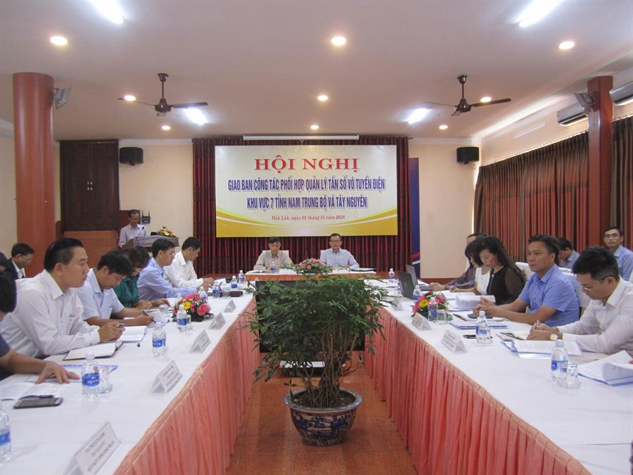 Phó Cục trưởng Cục Tần số VTĐ Nguyễn Ngọc Lâm chủ trì OkVip hoạt động