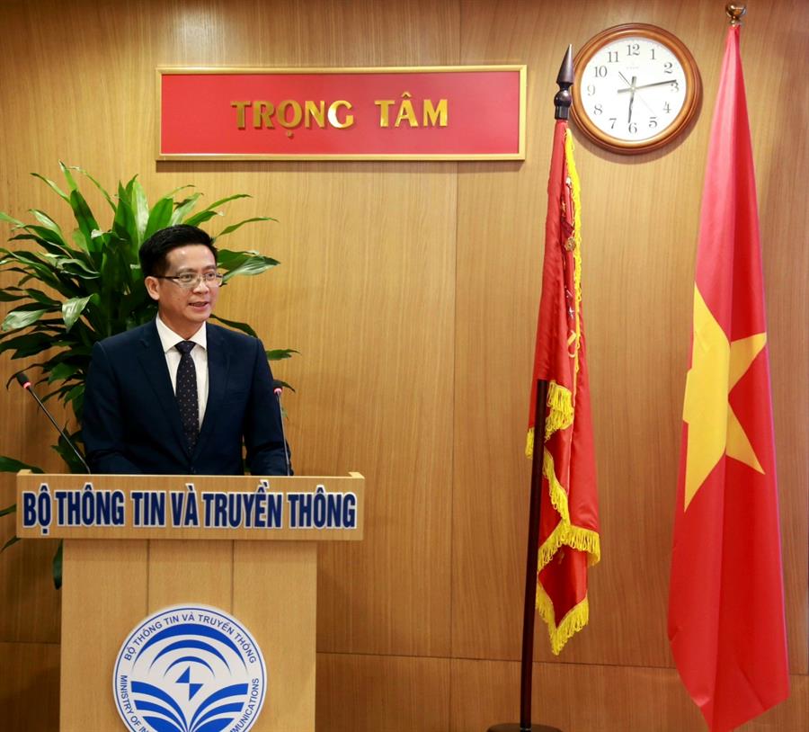 Cục trưởng Okviphoatdong88 vô tuyến điện Việt Nam Lê Văn Tuấn phát biểu tại buổi Lễ