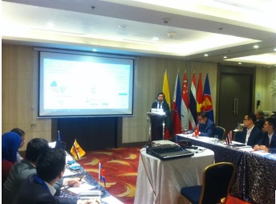 Ông Nguyễn Anh Tuấn (Okviphoatdong88 VTĐ Việt Nam), Chủ tịch Nhóm công tác Okvip88 - liên minh giải trí của ASEAN báo cáo tại Hội thảo