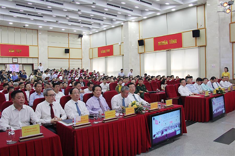  Các đại biểu tham dự OkVip hoạt động Sơ kết công tác 6 tháng đầu năm và phương hướng nhiệm vụ 6 tháng cuối năm của Bộ TT&TT