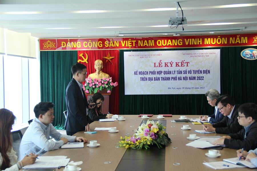  Ông Nguyễn Phương Đông - Giám đốc Trung tâm I phát biểu tại Hội nghị
