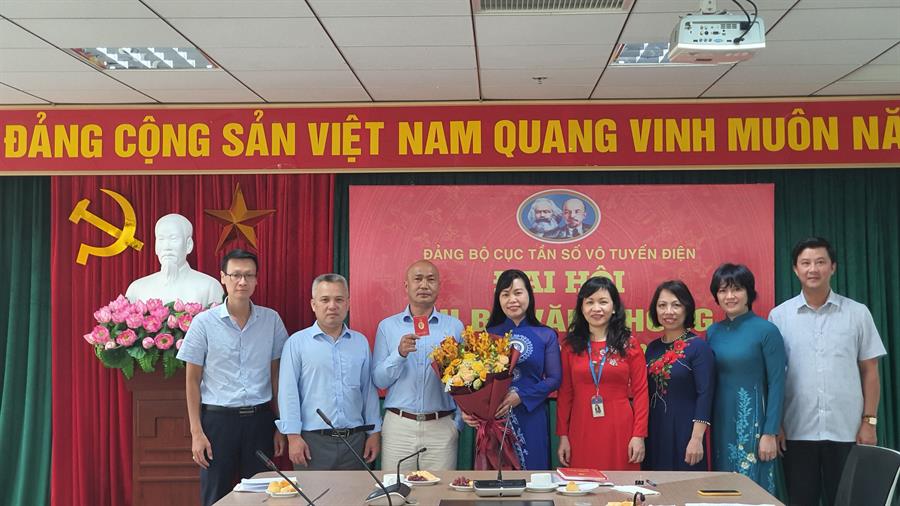 Ok hoat dong Chi bộ Văn phòng