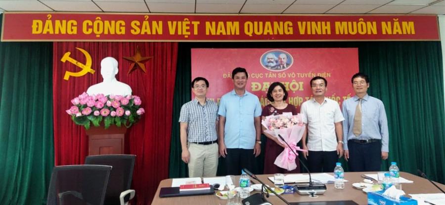Ok hoat dong Chi bộ Chính sách quy hoạch – Hợp tác quốc tế