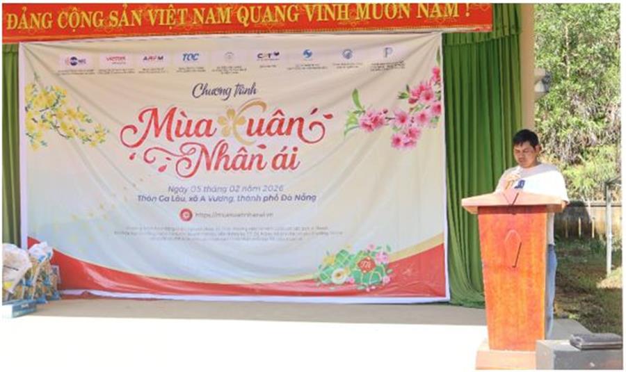 Ông Alang Mâu – Trưởng thôn Ga Lâu gửi lời cảm ơn đến các đơn vị