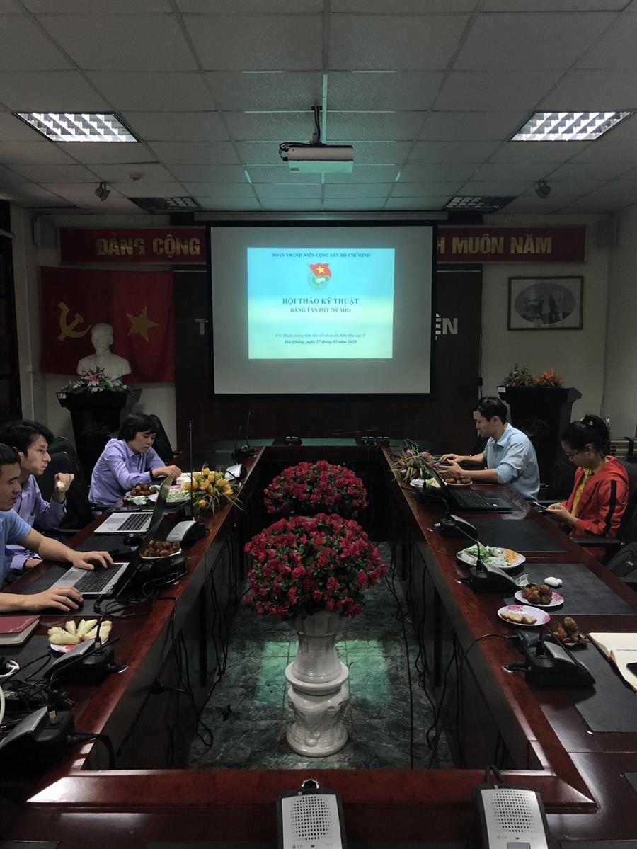 Chi đoàn Okvip - hôm nay 1 tỷ ngày mai 1000 tỷ V tổ chức giao lưu thể thao và tổ chức Hội thảo khoa học kỹ thuật về nhiễu trên Okvip - hôm nay 1 tỷ 700 MHz