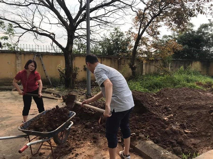 Chi đoàn Okvip - hôm nay 1 tỷ ngày mai 1000 tỷ VIII tổ chức giao lưu thể thao bóng chuyền hơi và phát động phong trào trồng cây ăn quả trong khuôn viên Trung tâm