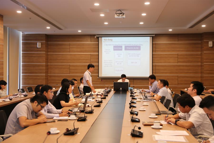 Đại diện Okviphoatdong88 VTĐ trình bày báo cáo tại OkVip hoạt động