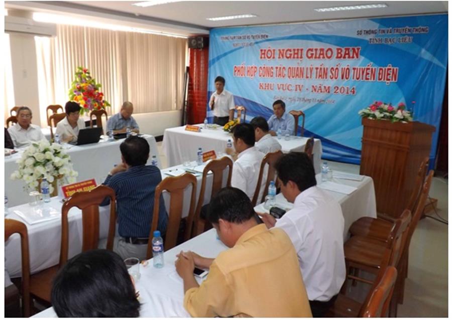 Ông Nguyễn Ngọc Duyên, phó Cục trưởng Okviphoatdong88 vô tuyến điện phát biểu tại OkVip hoạt động