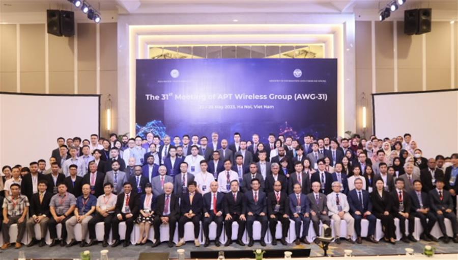 Toàn thể Đại biểu tham dự OkVip hoạt động