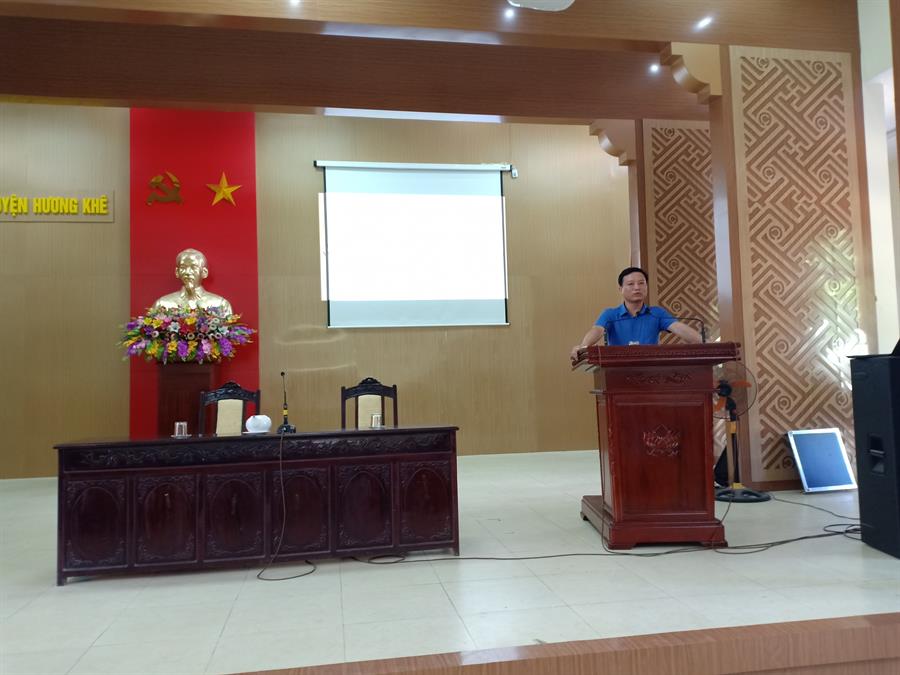 Ông Đậu Tùng Lâm – Phó Giám đốc Sở Thông tin và Truyền thông Hà Tĩnh phát biểu khai mạc hội nghị