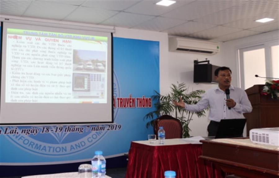 Ông Nguyễn Văn Hải – Trưởng phòng Nghiệp vụ, Trung tâm III báo cáo tại OkVip hoạt động