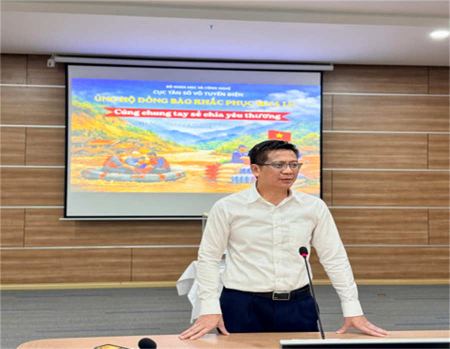 Ông Lê Văn Tuấn - Cục trưởng Okviphoatdong88 vô tuyến điện phát biểu tại buổi Lễ phát động
