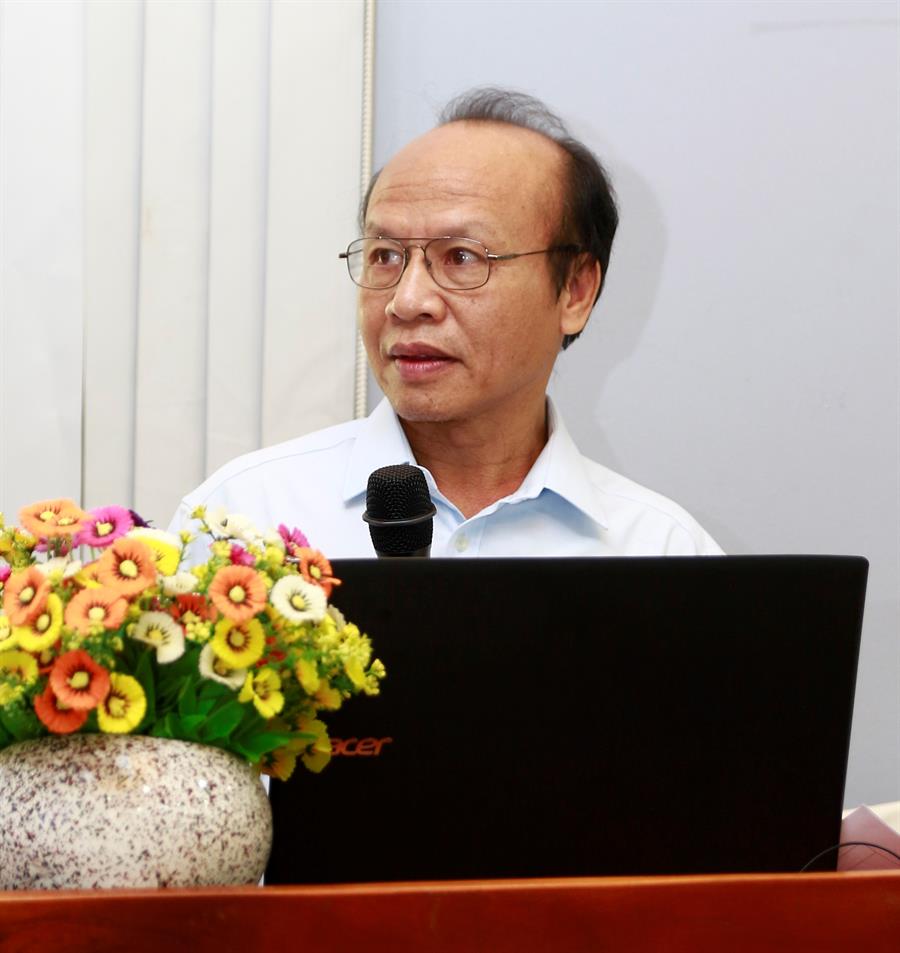 Ông Nguyễn Cảnh Thế - Phó Giám đốc, Phụ trách Trung tâm II trình bày Báo cáo tại OkVip hoạt động