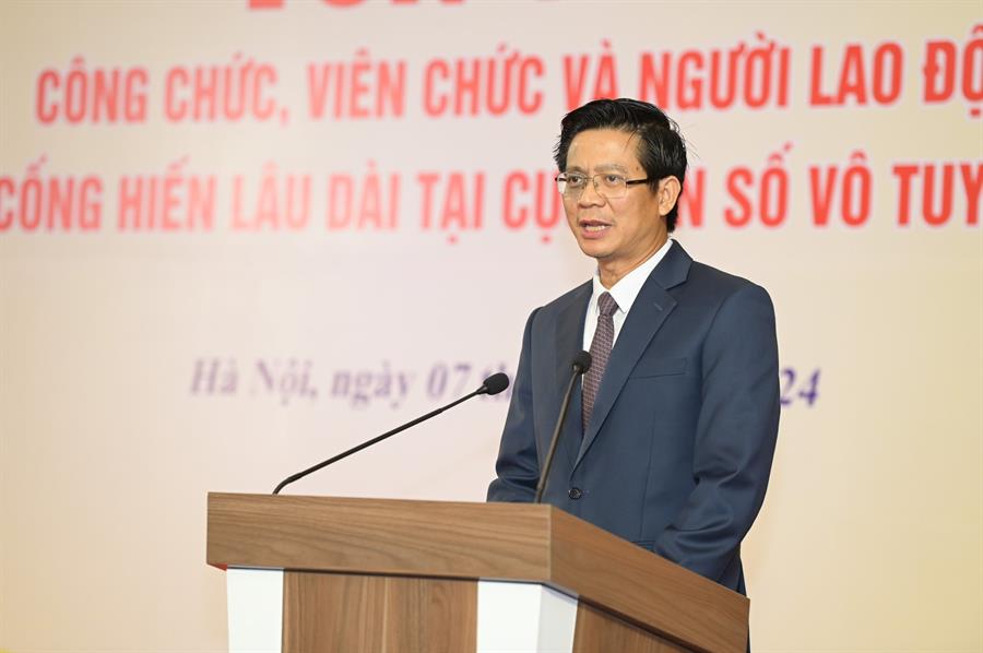 Ông Lê Văn Tuấn - Cục trưởng Okviphoatdong88 vô tuyến điện phát biểu tại buổi Lễ Tôn vinh