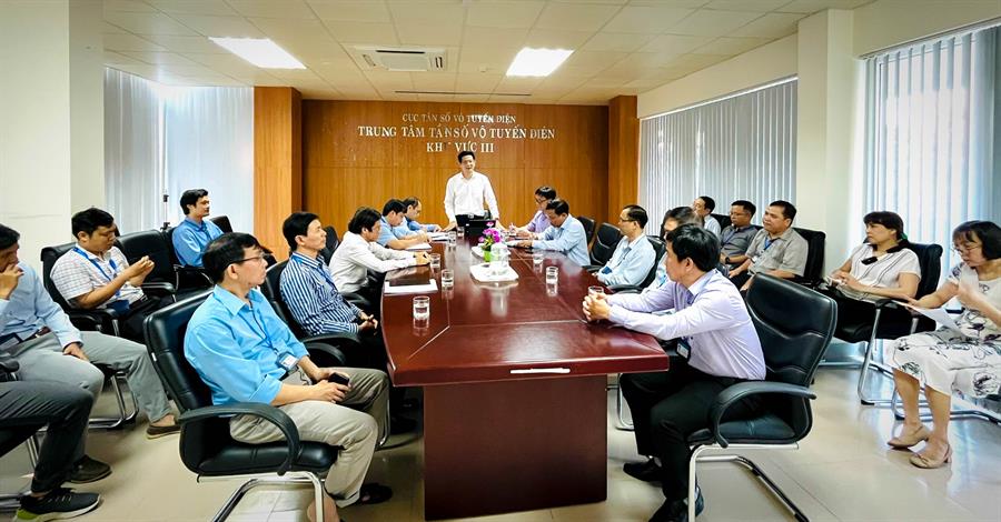 Toàn cảnh buổi làm việc