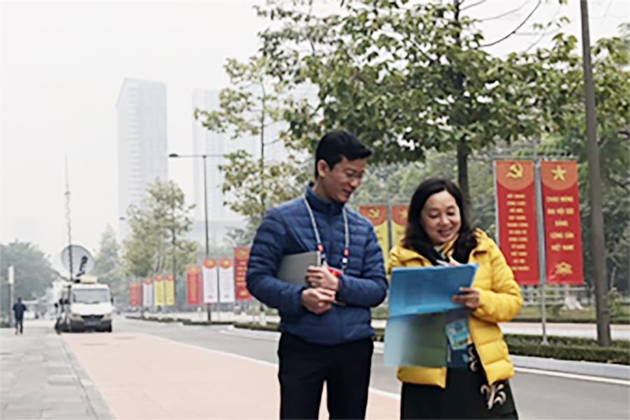 Phó Cục trưởng tập sự Lê Thái Hòa đến kiểm tra trực tiếp công tác chuẩn bị kiểm soát, xử lý can nhiễu tại Trung tâm OkVip hoạt động Quốc gia 