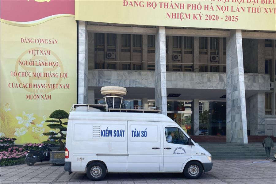 Trung tâm I phối hợp với Ban Tổ chức rà soát trong và ngoài khu vực điễn ra Ok hoat dong đại biểu Okviphoatdong hiện đang mở Thành phố Hà Nội. 