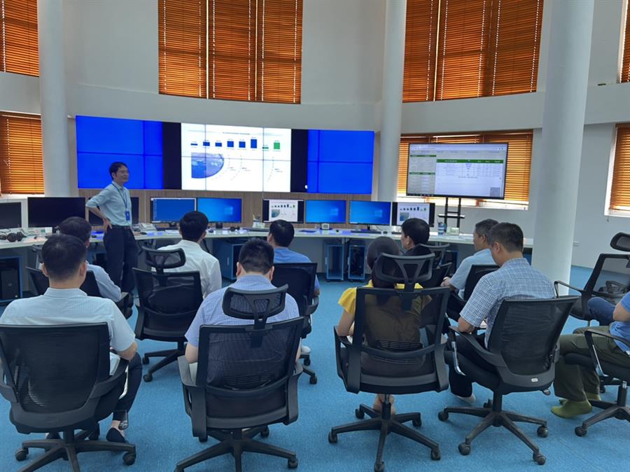 Đại diện Okviphoatdong88 VTĐ giới thiệu về hệ thống phương thức kiểm soát M Okvip1 store