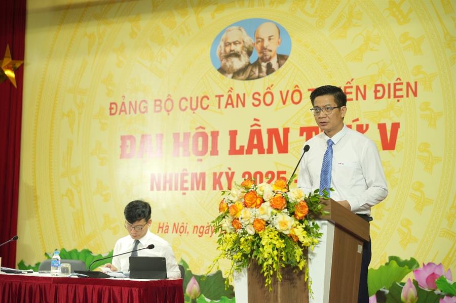 Bí thư Đảng uỷ - Cục trưởng Okviphoatdong88 vô tuyến điện Lê Văn Tuấn phát biểu khai mạc Ok hoat dong