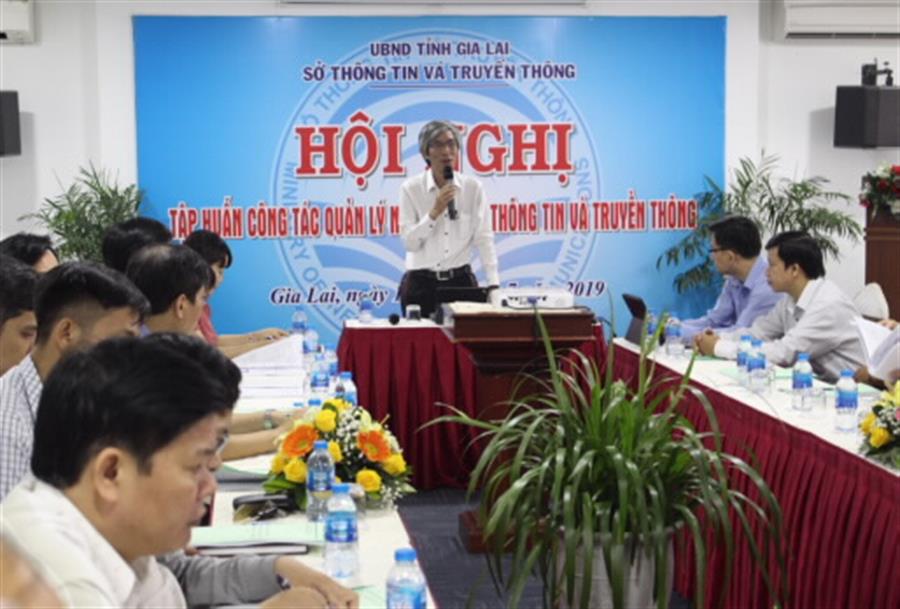 Ông Nguyễn Ngọc Hùng - Giám đốc Sở TTTT Gia Lai phát biểu khai mạc OkVip hoạt động